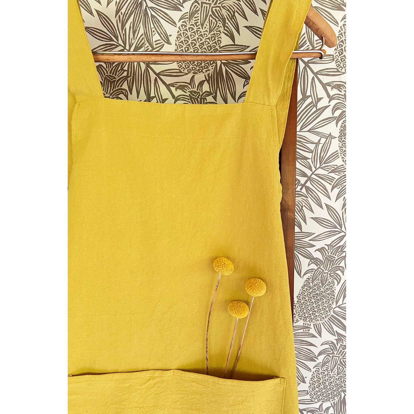 Cross Back Apron