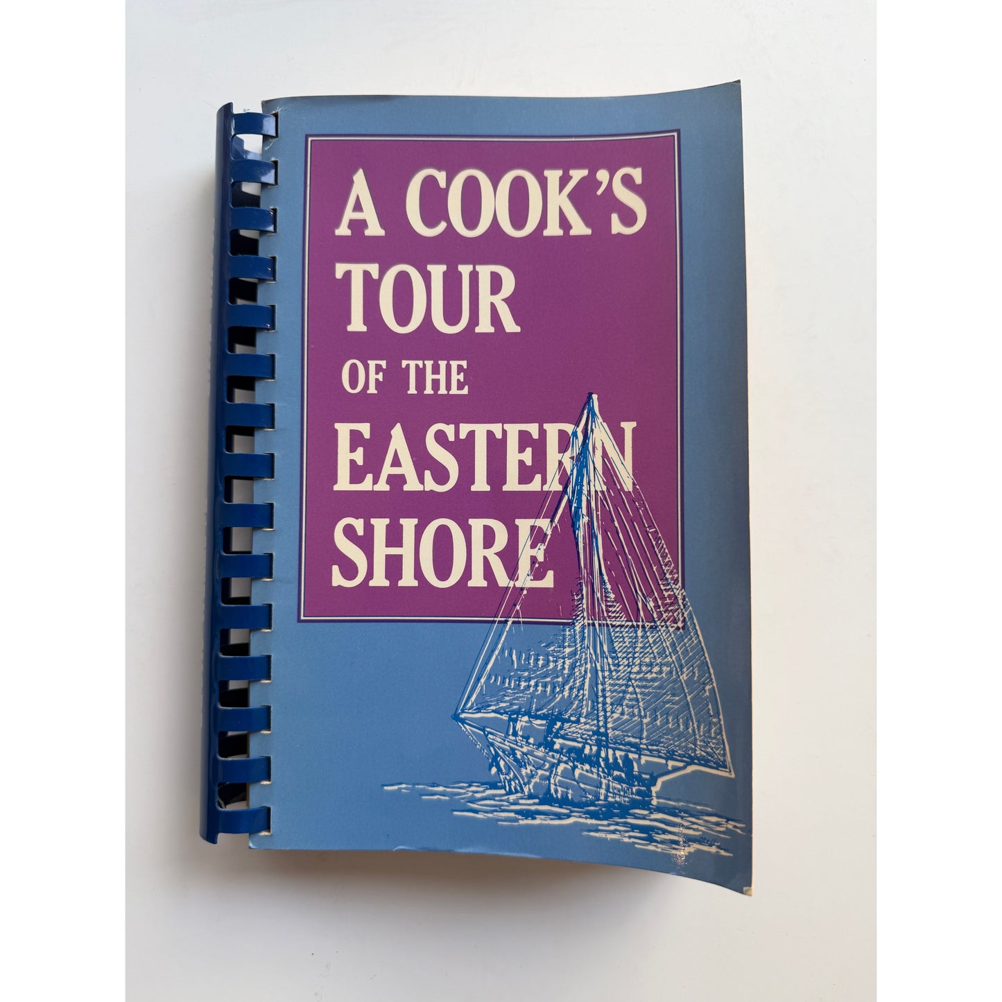 Community Cookbook: A Cook's Tour of the Eastern Shore (Easton MD Memorial Hospital Jr. Auxillary)