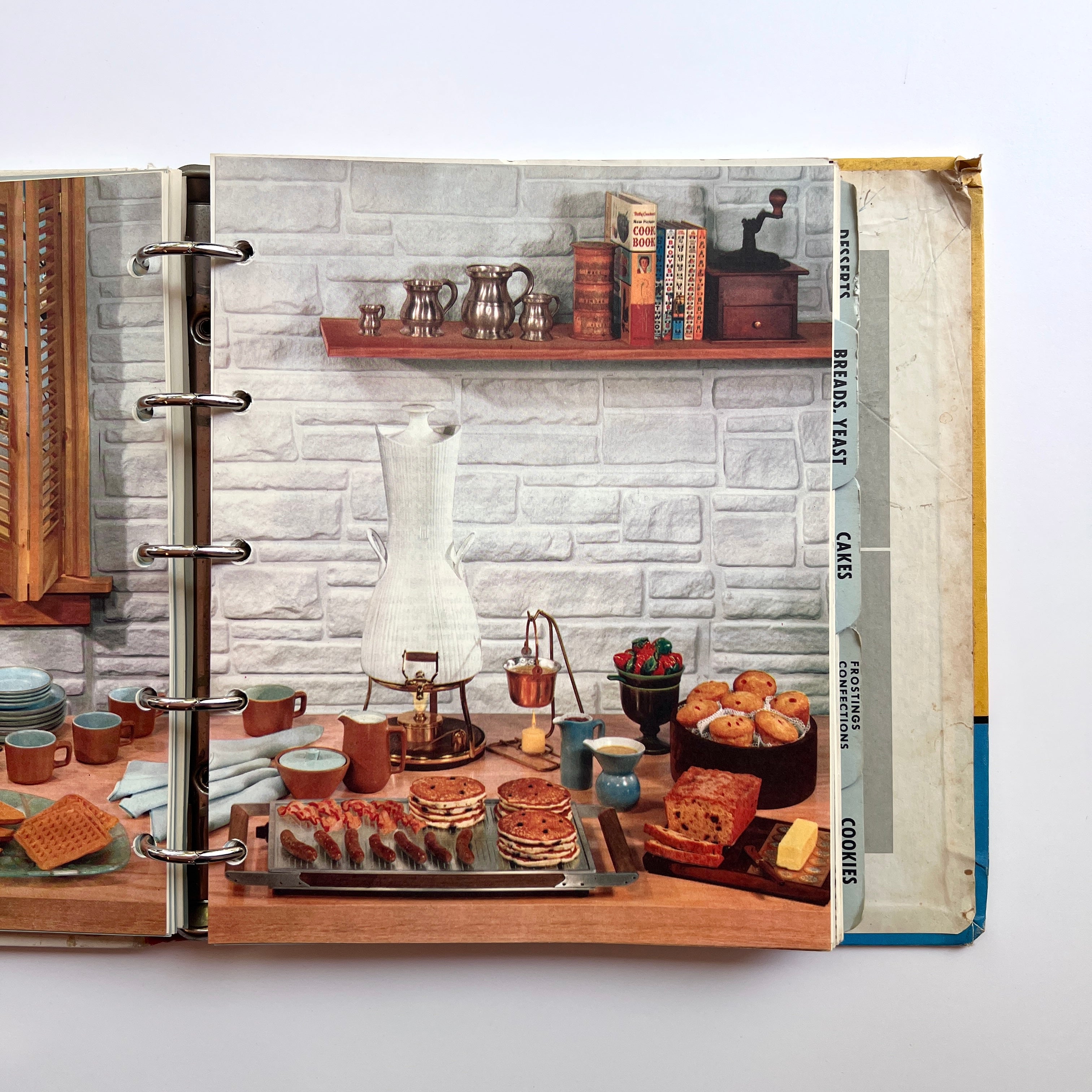 洋書 Betty Crocker's New Picture Cook Book Betty Crocker's New Picture Cook Book – Bold Fork Books